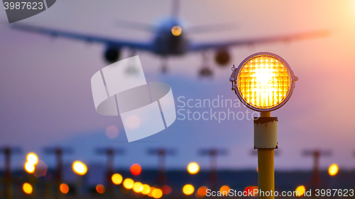 Image of Plane passes overhead 