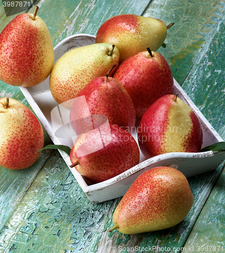 Image of Yellow and Red Pears