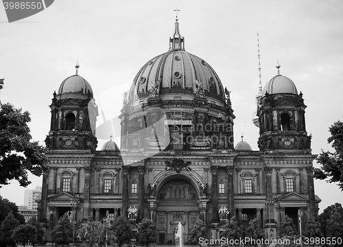 Image of Berliner Dom in Berlin in black and white