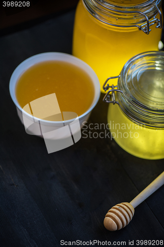 Image of Honey with walnut