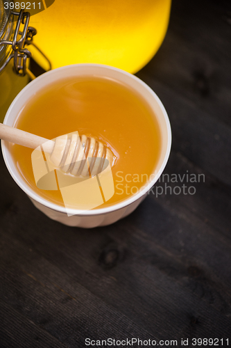 Image of Honey with walnut