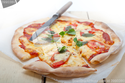 Image of Italian pizza Margherita