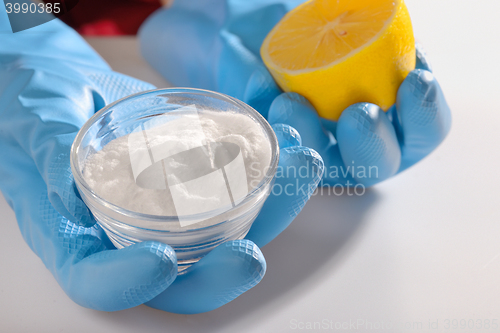 Image of cleaning tools and sodium bicarbonate 