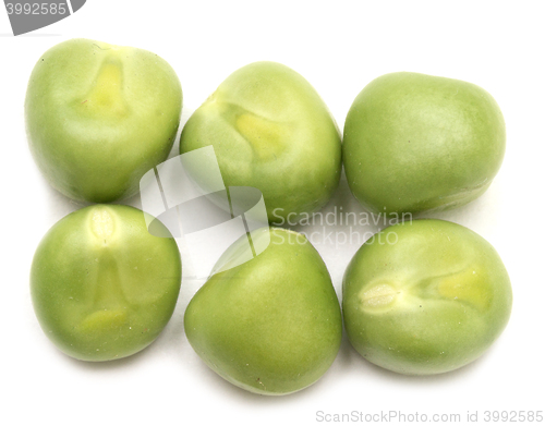 Image of green peas on white