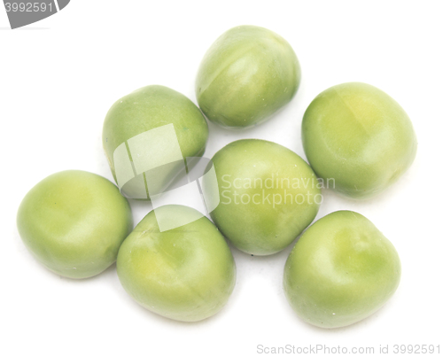 Image of green peas on white