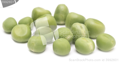 Image of green peas on white