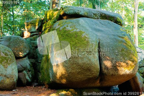 Image of rock formation Devil Ass, Czech Canada