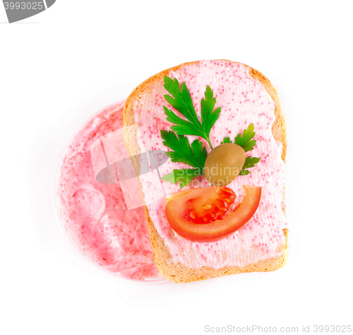 Image of toast with tomato and fish caviar cream