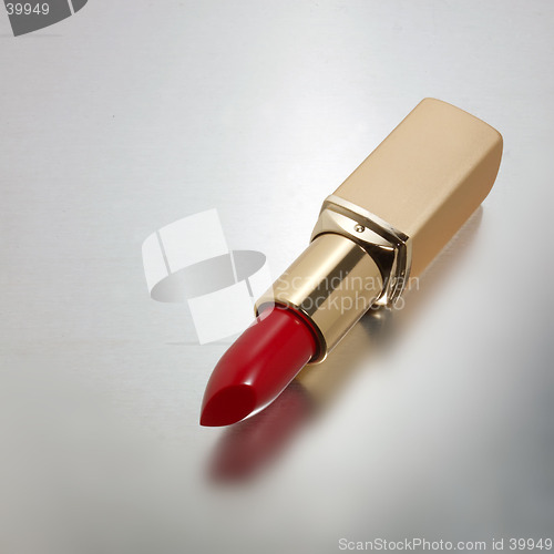 Image of red lipstick