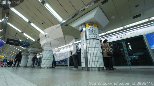 Image of People on underground station in Seoul, South Korea