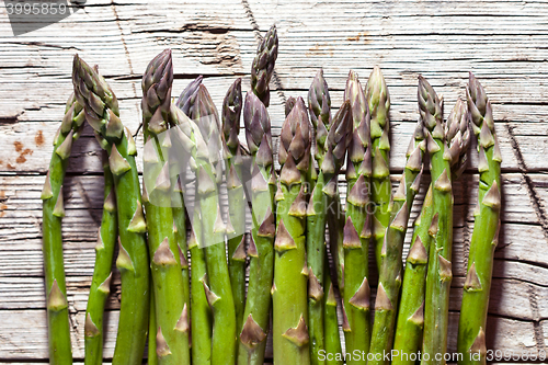 Image of fresh asparagus 