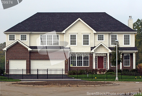 Image of Upscsale Model Home 2