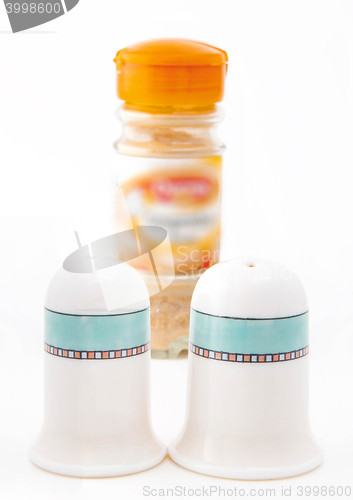 Image of salt and paper