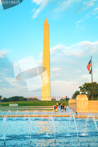 Image of World War II and Washington Memorials in Washington, DC