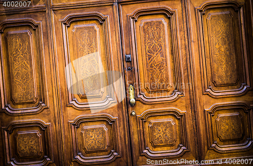 Image of Freemasonry door entrance