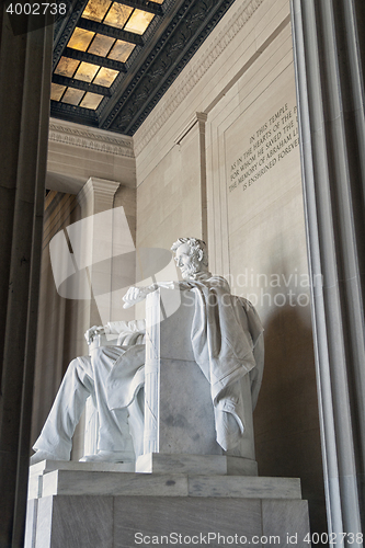 Image of Abraham Lincoln Statue