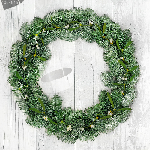 Image of Christmas Spruce Fir and Mistletoe Wreath