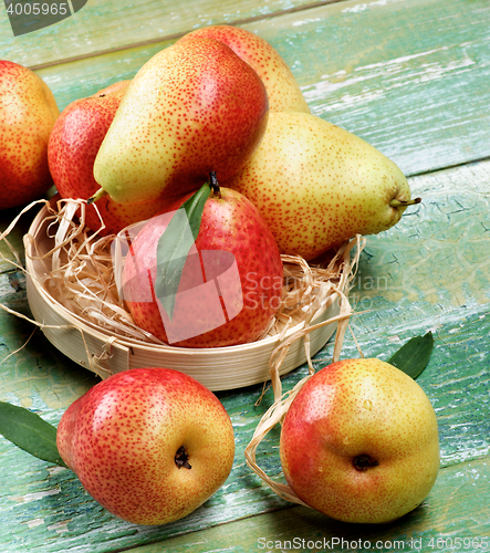 Image of Yellow and Red Pears