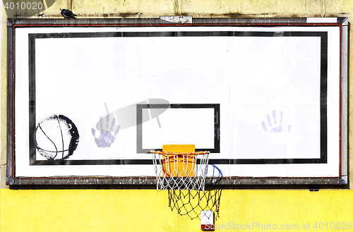 Image of basketball hoop on the wall