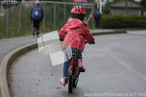 Image of Many children have already learned to ride a bike before school begins.