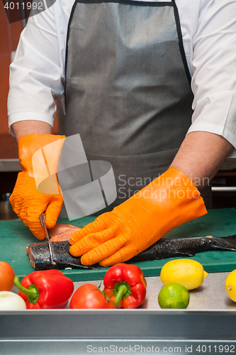 Image of cutting salmon fish