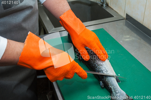 Image of cutting salmon fish