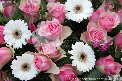 Image of Pink roses, white gerberas in bridal arrangement