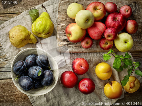 Image of various fresh fruits