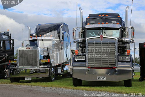 Image of Classic Kenworth and Peterbilt Trucks