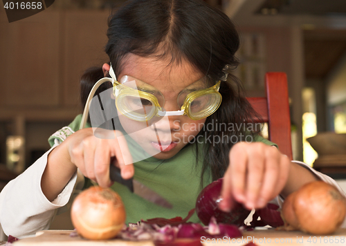 Image of Onion peeling technique