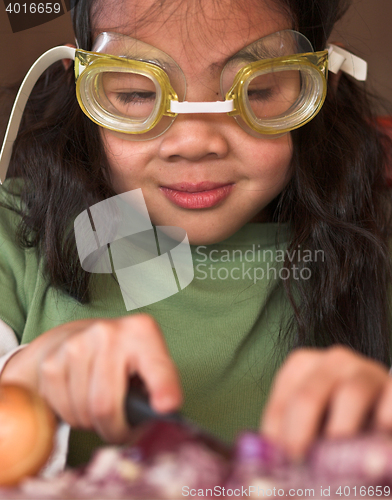 Image of Onion peeling technique