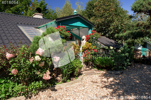 Image of Dog baby house with flowers