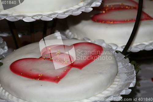 Image of wedding heart cake