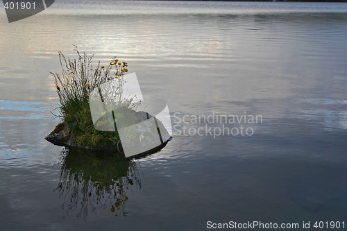 Image of lakeside sunset