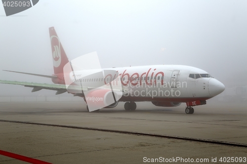 Image of Plane in the fog