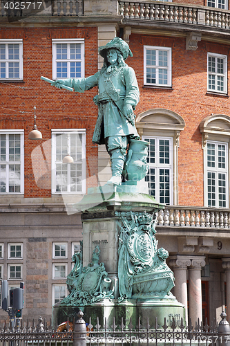 Image of  Statue Danish-Norwegian admiral Niels Juel in Copenhagen, Denma