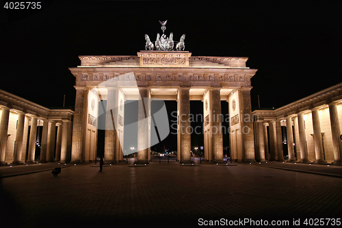 Image of Brandenburg gate at night in Berlin, Germany