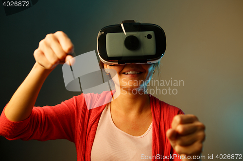 Image of Young woman wear with the VR googles