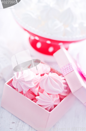 Image of mini meringues