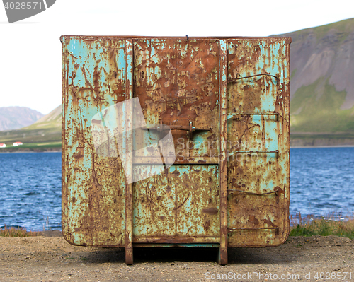 Image of Old and abandoned container