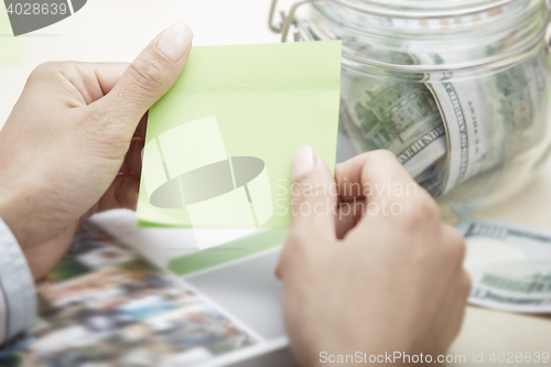 Image of Sticky note with empty space