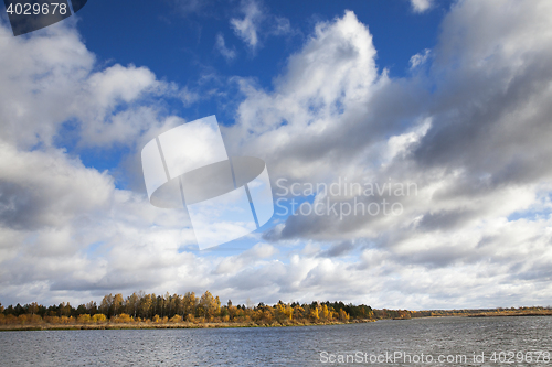 Image of the river and the forest, autumn