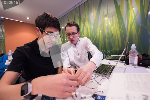 Image of it students in computer science classroom