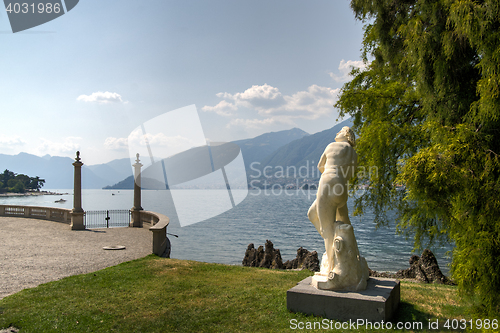 Image of Italian villa garned on Como lake