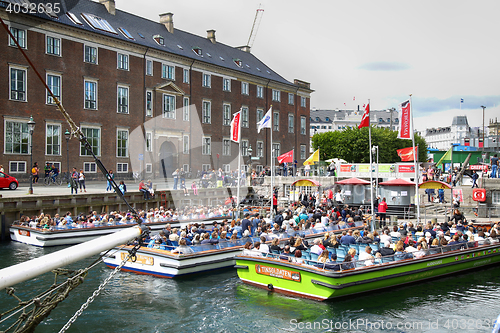 Image of Nyhavn harbour in Copenhagen, Denmark