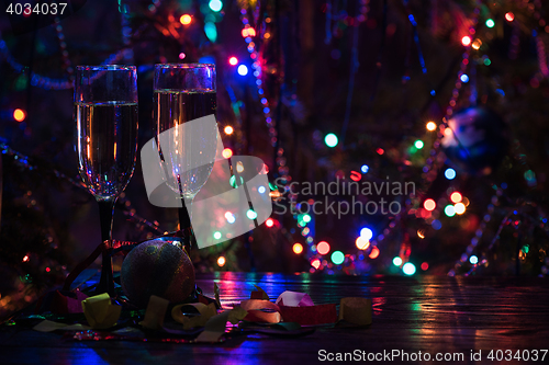 Image of two shampagne glasses