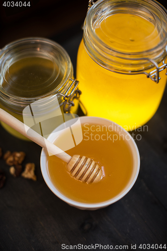 Image of Honey with walnut