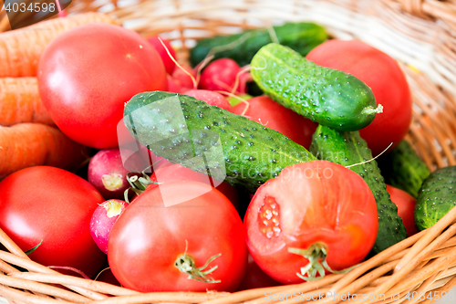 Image of Mix of vegetables in basket