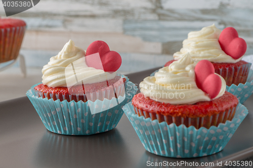 Image of  Cupcakes with red heart