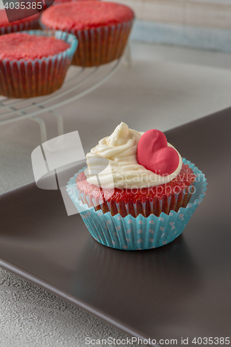 Image of  Cupcakes with red heart